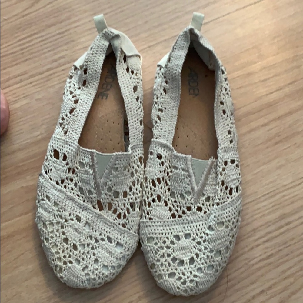 🆕 Shoes size 6